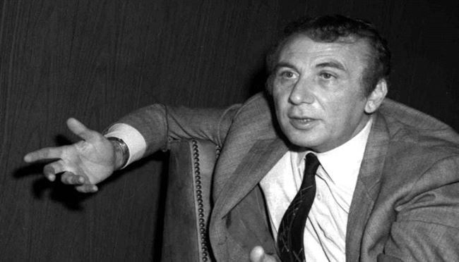 الشرطة البريطانية تحقق مع نزار قباني  !!