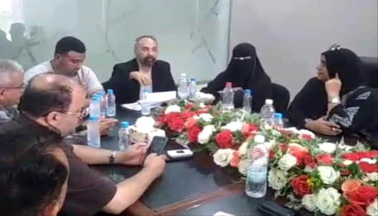 الحريبي متسائلاً .. ما هي الأسباب الكامنة وراء رفض الجهاز المركزي للمراقبة و المحاسبة المشاركة في اللجان المشرفة على المزادات التي تقيمها مؤسسات الدولة ؟