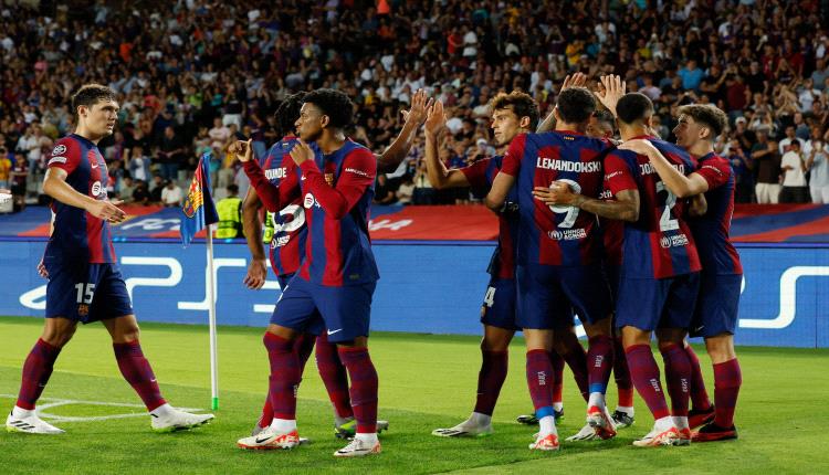 برشلونة يستهل مشواره في دوري أبطال أوروبا بخماسية في شباك رويال أنتويرب البلجيكي