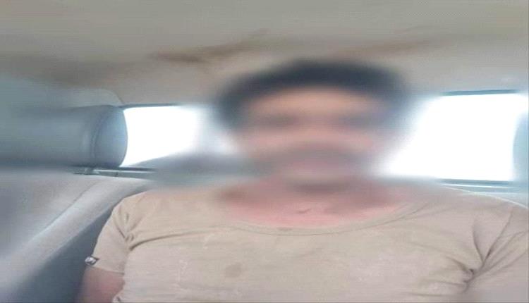 أسر مقاتل حوثي في جبهة الساحل الغربي"