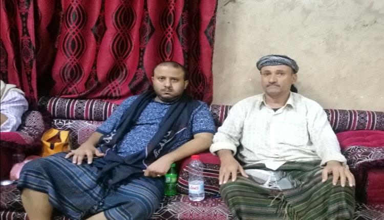 المستشار ناصر زيد اليوسفي يقدم واجب العزاء للاخ أكرم صالح القاضي بوفاة والده اللواء صالح القاضي  