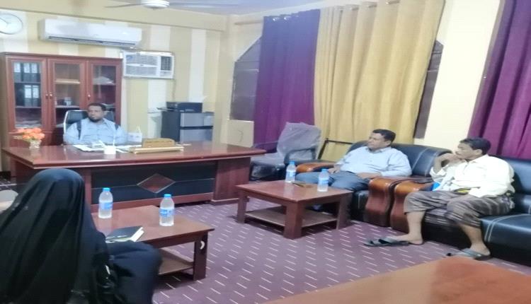 مدير عام خنفر اليوسفي يلتقي بفريق منظمة ادرا مشروع الصحة والتغذية 