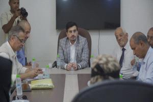 نائب وزير المياه والبيئة يطلع على نشاط مؤسسة المياه بعدن ويتفقد عدداً من المشاريع