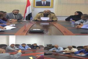 النيابة العامة بعدن تُشكّل لجنة ميدانية لمراقبة التزام كبار التجار والمستوردين بخفض الأسعار