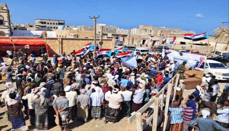 وفد جماهيري يصل لمخيم اعتصام سقطرى للمطالبة بدولة الجنوب