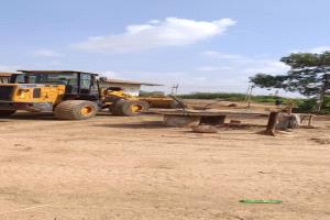 بدء أعمال نظافة وتأهيل  في مركز الإرسال الإذاعي بمدينة الشعب 