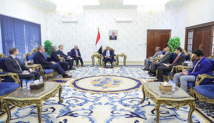 رئيس الوزراء يستقبل في العاصمة عدن المبعوث الاممي الى اليمن