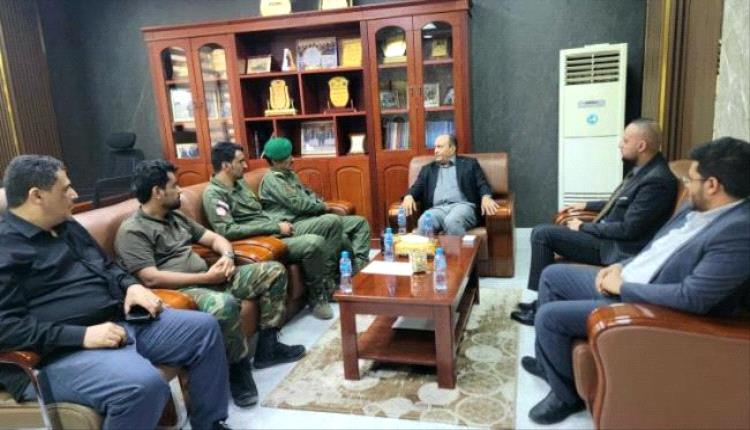 العميد الربيعي يناقش مع وزارة الصناعة التعاون والتنسيق المشترك لدعم الحملات الرقابية ومكافحة التهريب