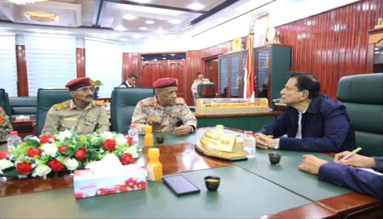 علي وبارجاش يبحثان تطورات الأوضاع الأمنية والعسكرية في المهرة