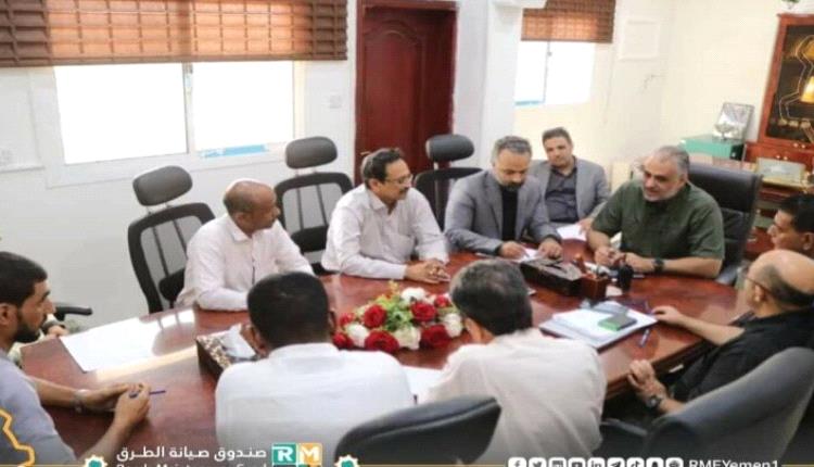 رئاسة صندوق صيانة الطرق بعدن.. الماس يتمسك بالشرعية والعقربي بتكليف حكومي