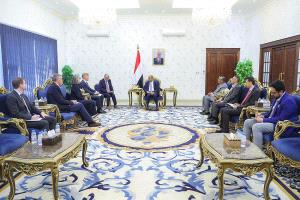 رئيس الوزراء يستقبل في العاصمة عدن المبعوث الاممي الى اليمن