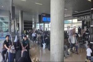يمنيون عالقون في مطار علياء الدولي بسبب اغلاق الاردن المجال الجوي