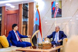 الكثيري يلتقي نائب وزير المياه والبيئة ويؤكد على أهمية تكامل الجهود لمواجهة التحديات