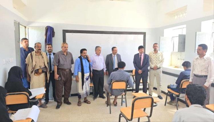 انتقالي بيحان والسلطة المحلية يدشنان امتحانات الفصل الثاني بكلية التربية بالمديرية