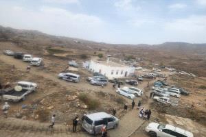 منطقة الدرب بمديرية الحد بيافع تشهد مراسم (لقاء ) قبلي بعد نسب الاسبوع الماضي بين قبيلتي ال حمادي وال جوهر 