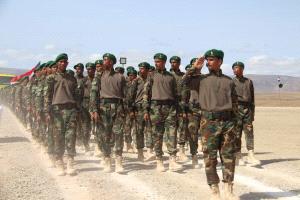 محافظ سقطرى يشهد حفل تخرج الدفعة الثالثة لقوات الدعم والإسناد بمركز الشهيد طاهر السقطري