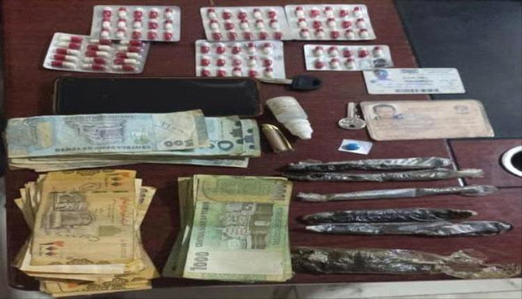 شرطة بئر فضل تضبط شخصين متهمين بحيازة مخدرات