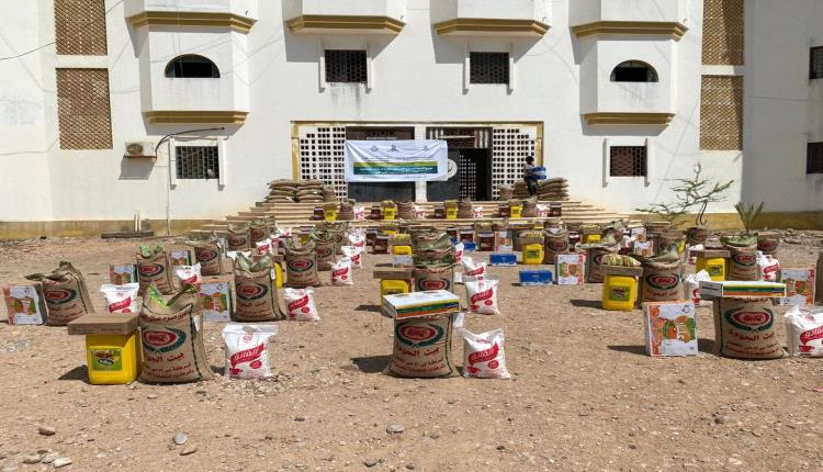 ضمن اطار المسوؤلية الطلابية..نادي الطالب الجامعي يطلق منحة غذائية اسعافية للملتحقين بسكنات جامعتي حضرموت وسيئون