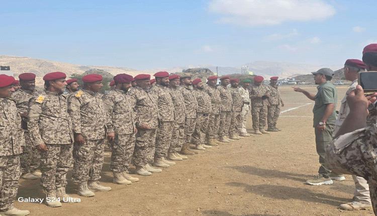 قائد ألوية الدعم والإسناد يتفقد الجاهزية القتالية للواء الرابع دعم وإسناد