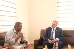 فريق التوجيه يتابع الأداء الإداري والخدمي في الغيضة