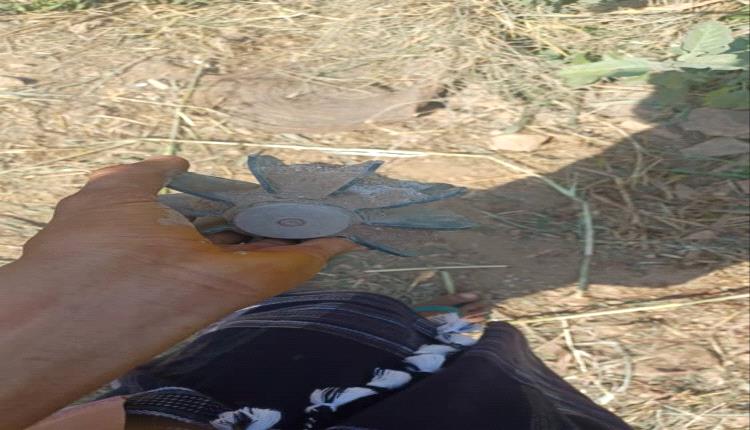 مليشيات الحوثي تستهدف منازل المواطنين في مديرية مقبنة غرب تعز بالقذائف 