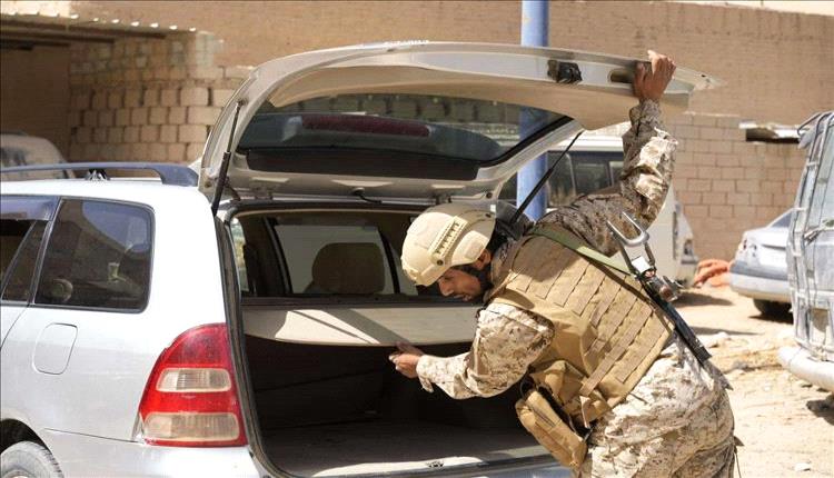 قوات درع الوطن تضبط أسلحة في حملة أمنية بالقطن