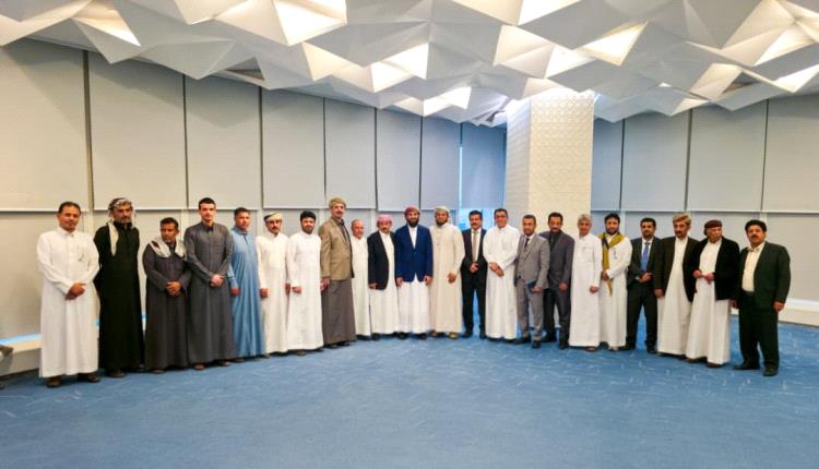 المحرّمي يلتقي نخبة من مشايخ ووجهاء وأعيان وقيادات محافظة أبين لبحث الأوضاع وتعزيز الاستقرار والتنمية