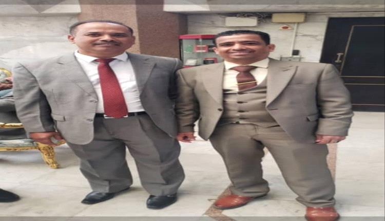 المستشار الثقافي بالسفارة اليمنية بالقاهرة يشيد برسالة الدكتوراة التي تحصل عليها الباحث أبراهيم باوزير مع مرتبة الشرف من جامعة قناة السويس بمصر 