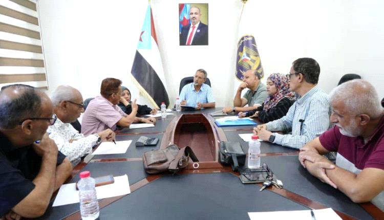 الهيئة الاقتصادية والخدمية تعقد اجتماعها الدوري وتناقش مستجدات الأوضاع الاقتصادية الراهنة