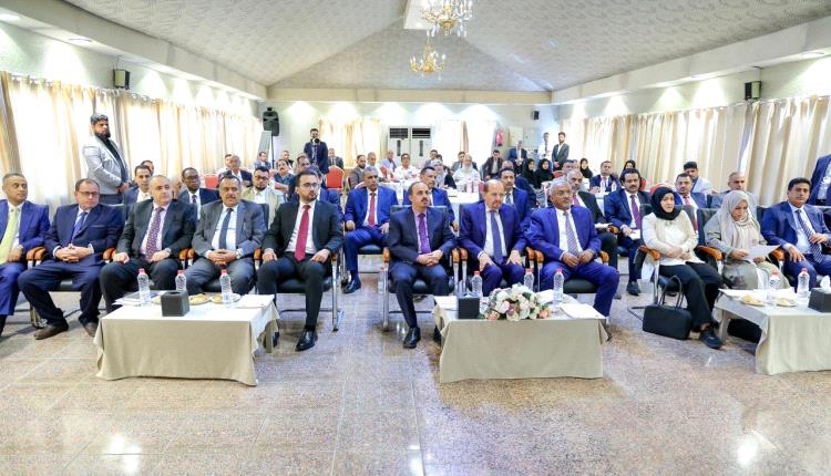 انطلاق ورشة عمل لمكافحة الفساد في عدن بحضور رئيس الوزراء