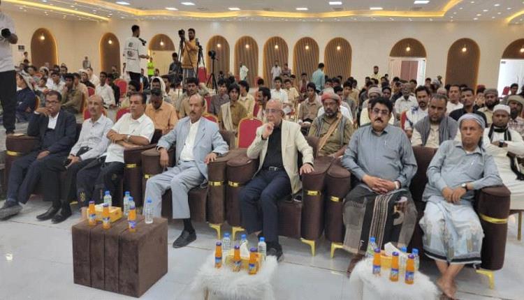 وكيل حضرموت يؤكد أهمية المشاريع المهنية المستدامة في تمكين الشباب 