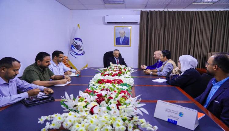 الوزير اليافعي يبحث مع الصندوق الأممي للسكان تعزيز الشراكة وتمكين النساء والشباب