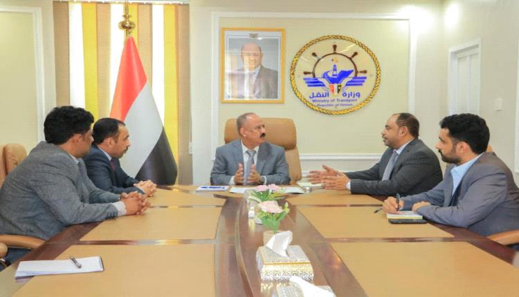 وزير النقل يناقش مع رئيس مصلحة الهجرة والجوازات تعزيز التنسيق المشترك وتنظيم العمل بين الجانبين