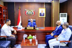 وزير الصناعة يؤكد على أهمية الشراكة بين القطاعين العام والخاص في دعم مبادرات تحفيز الابتكار