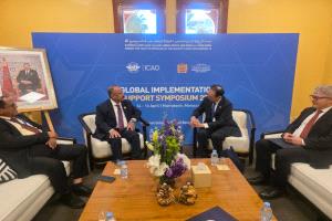 وزير النقل يبحث مع منظمة 