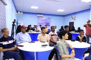 جلسة نقاشية ناجحة بجامعة حضرموت عن تدقيق المعلومات بالشراكة مع 