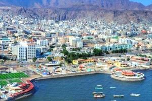 مقتل طفل على يد شقيقه رجما بالحجر أثناء اللعب بكريتر عدن