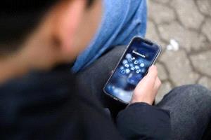 اليونان تتجه لحظر استخدام الأطفال دون 15 عاماً وسائل التواصل الاجتماعي