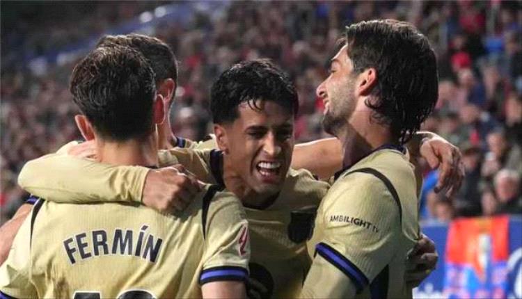 برشلونة يرفض المزايدة على توريس.. ويحدد سعره لسان جيرمان
