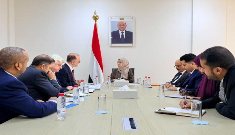 وزيرة الخارجية تبحث في عدن مع اليونيسيف تعزيز الشراكة والاستجابة الإنسانية