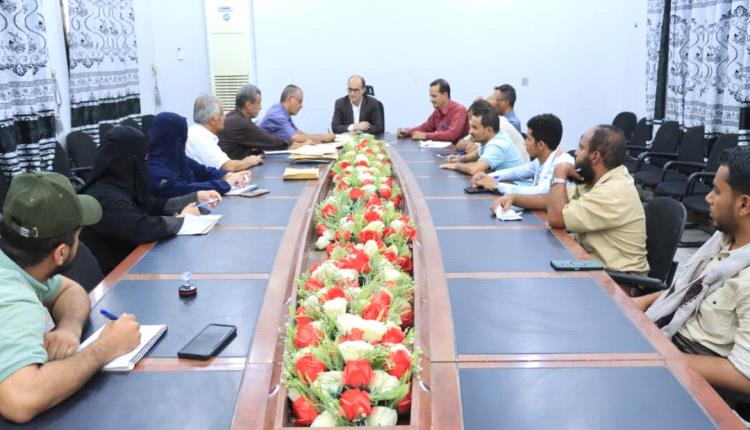 فتح مظاريف مناقصة مشروع إنشاء مركز صحي في بئر فضل بتمويل ذاتي من السلطة المحلية بدارسعد