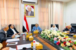 اللجنة العليا للمناقصات والمزايدات تُقر لائحتها الداخلية وتناقش ضوابط اختيار اللجان الفنية