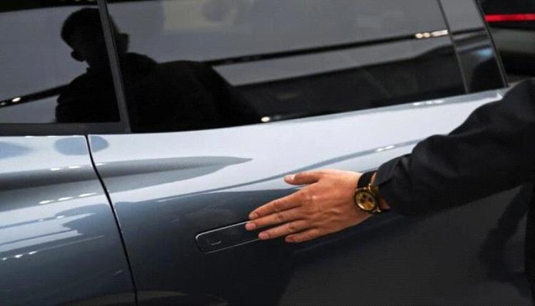 الصين تحظر مقابض الأبواب المخفية في السيارات 