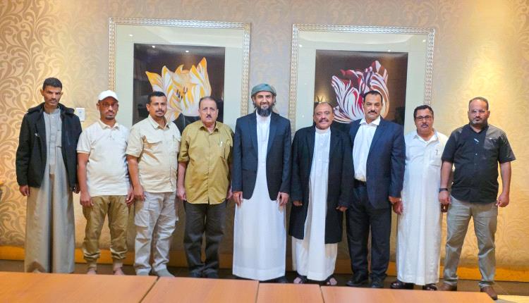 المحرّمي يرأس اجتماعاً عسكرياً ويشدد على مضاعفة الجهود لحماية المكتسبات وترسيخ الاستقرار