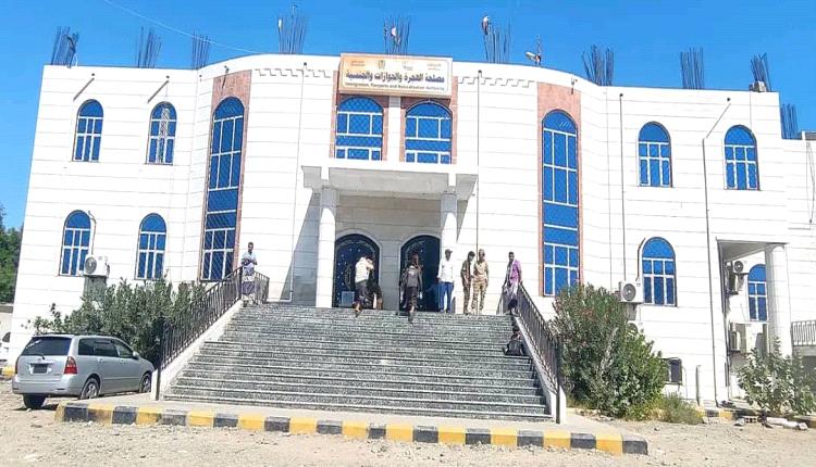 رئيس مصلحة الهجرة والجوازات والجنسية يبدأ مهامه الميدانية من عدن ويؤكد: خدمة المواطن أولويتنا