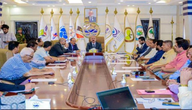 وزير النقل يناقش مع القطاع الخاص والشركات الملاحية التحديات التي تواجه نشاطهم