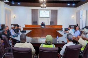 عدن.. تنفيذي صيرة يناقش خططه خلال شهر رمضان المبارك