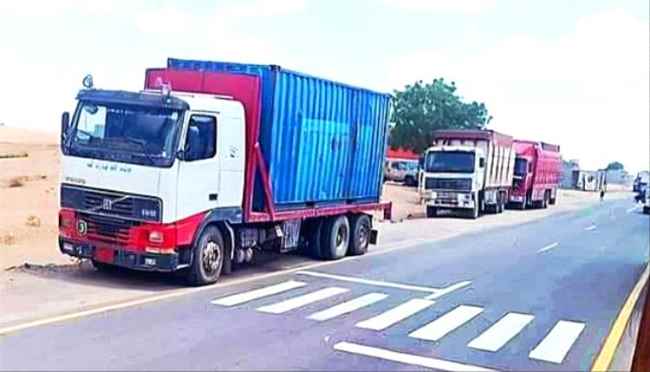 الكشف عن استمرار فرض الجبايات على طرقات لحج وتعز