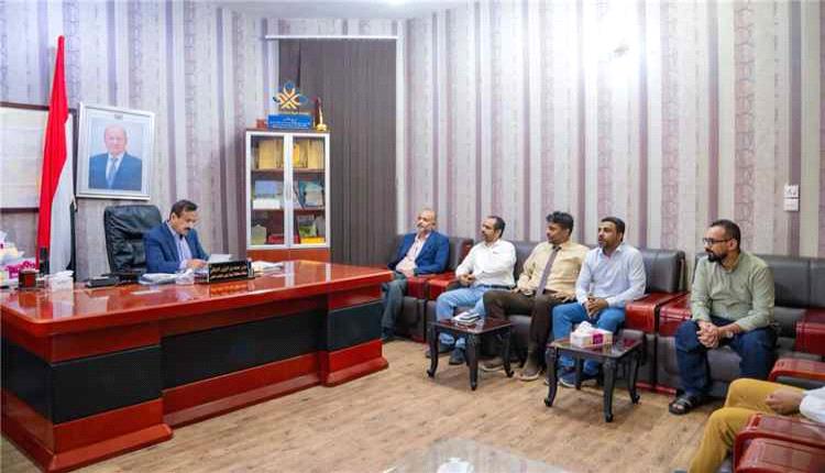 المحافظ بن الوزير يطّلع على نتائج مسوحات الترصد الوبائي لمرض التراكوما