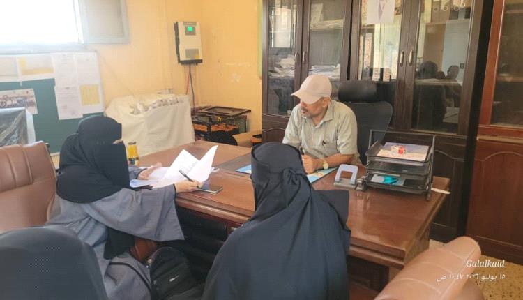 مدير عام المسيمير يلتقي مسؤولة التواصل بمشروع تقديم خدمات الحماية ويؤكد دعم السلطة المحلية للتدخلات الإنسانية